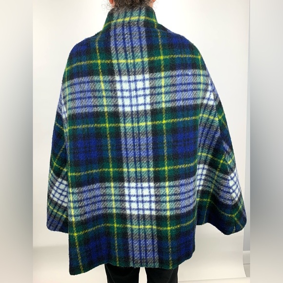Vintage 1960s Ború by Jimmy Hourihan of Dublin Wool Tartan Cape with belt, EUC. - Picture 3 of 14